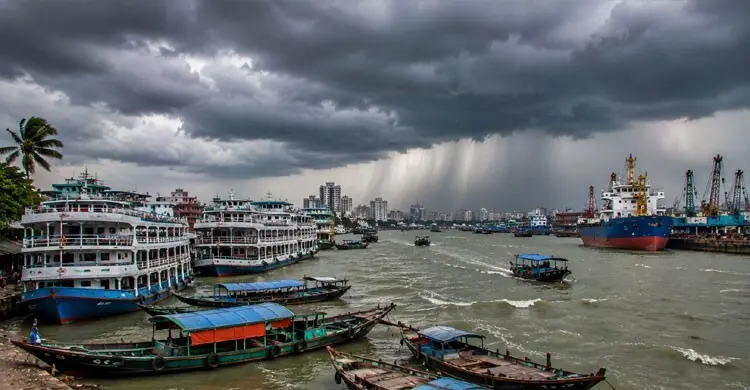 ১২ অঞ্চলে ঝড়ের আভাস, নদীবন্দরে ১ নম্বর সংকেত