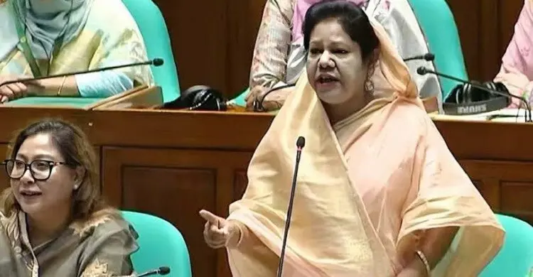 সংসদে রানু, ব্যাংক ডাকাতদের টাকা আদায়ে ‘ডিম থেরাপি’ প্রয়োজন