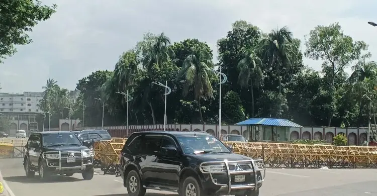 পদত্যাগের দুই দিন পর বঙ্গভবন ছাডলেন সাহাবুদ্দিন