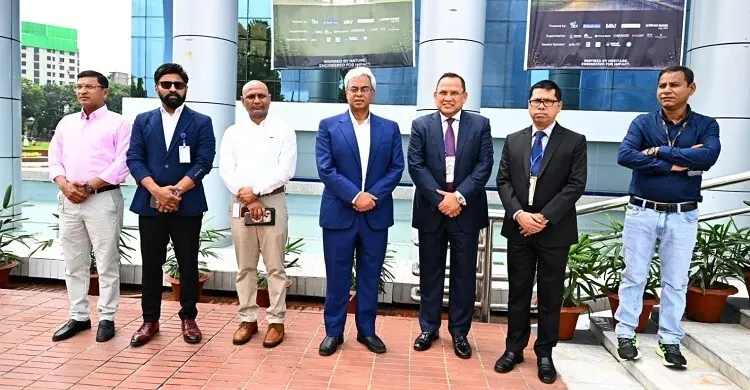 ঢাকায় সেমিকন্ডাক্টর ও বিইএআর সামিট উদ্বোধন করলেন প্রধানমন্ত্রী তারেক রহমান