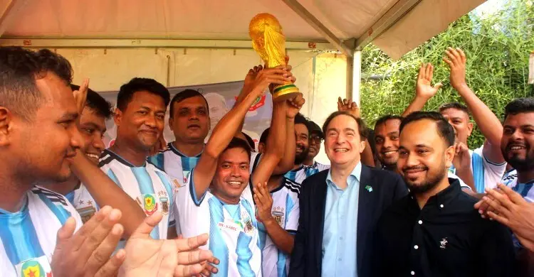 রাষ্ট্রদূতদের উপস্থিতিতে গুলশান ট্রাফিকের ফুটবলে জয় আর্জেন্টিনা ফ্যানসের