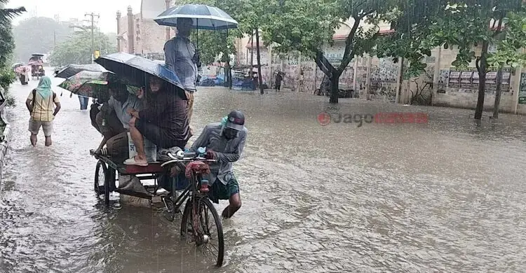 ঢাকায় এক দিনেই মাসের অর্ধেক বৃষ্টি, রেকর্ড ১৭৫ মিলিমিটার