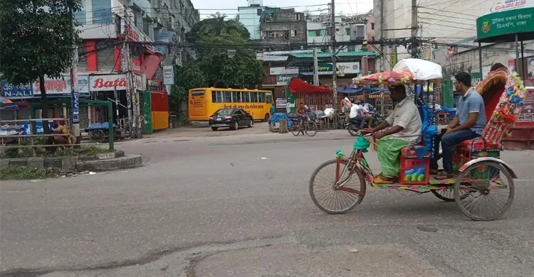 দুই দিনের বৃষ্টির পর রোদের দেখা, স্বস্তি ফিরেছে ঢাকাজুড়ে