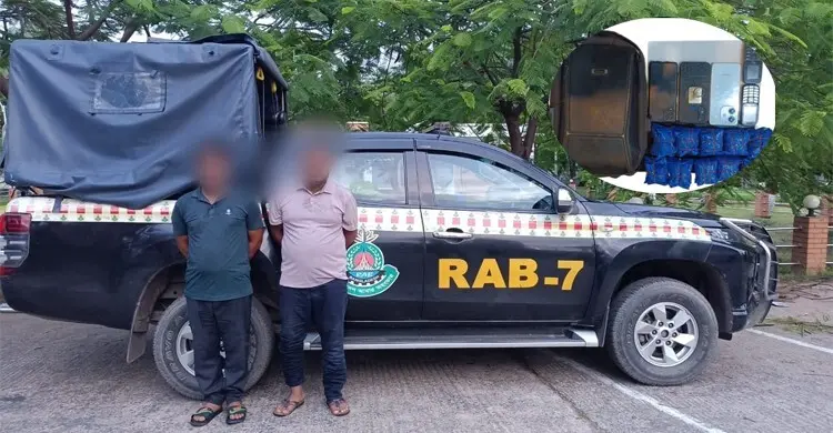 বাঁশখালীতে র্যাবের অভিযানে ৯ হাজার ইয়াবাসহ দুই কারবারি আটক