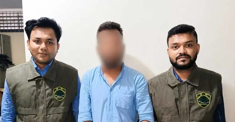 যাত্রাবাড়ীতে সিটিটিসির অভিযানে হত্যা মামলার প্রধান আসামি গ্রেফতার