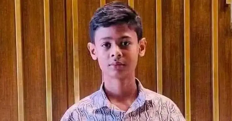 নম্বর জানতে চেয়েছিল শান, অনুত্তরিত রেখেই স্রোতে হারালো কিশোর