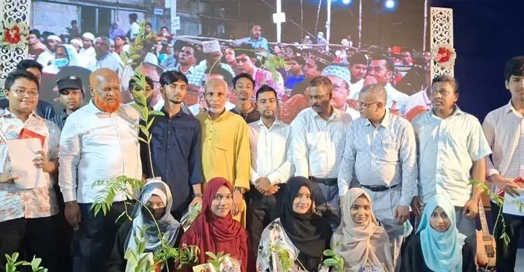 আগামী প্রজন্মকে এআই যুগের চ্যালেঞ্জ মোকাবেলায় প্রস্তুত হওয়ার আহ্বান এরশাদ উল্লাহর