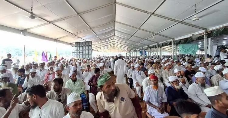 সোহরাওয়ার্দীতে মিলাদের জশনে জুলুস, হাজার হাজার মানুষের সমাগম