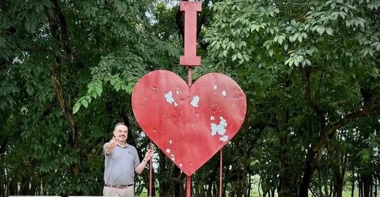 পঞ্চগড়ের তেঁতুলিয়ায় হিমালয়ের সৌন্দর্যে মুগ্ধ মার্কিন রাষ্ট্রদূত