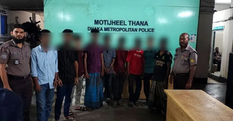 হাজারীবাগ ও মতিঝিলে পুলিশের বিশেষ অভিযানে গ্রেফতার ১৯