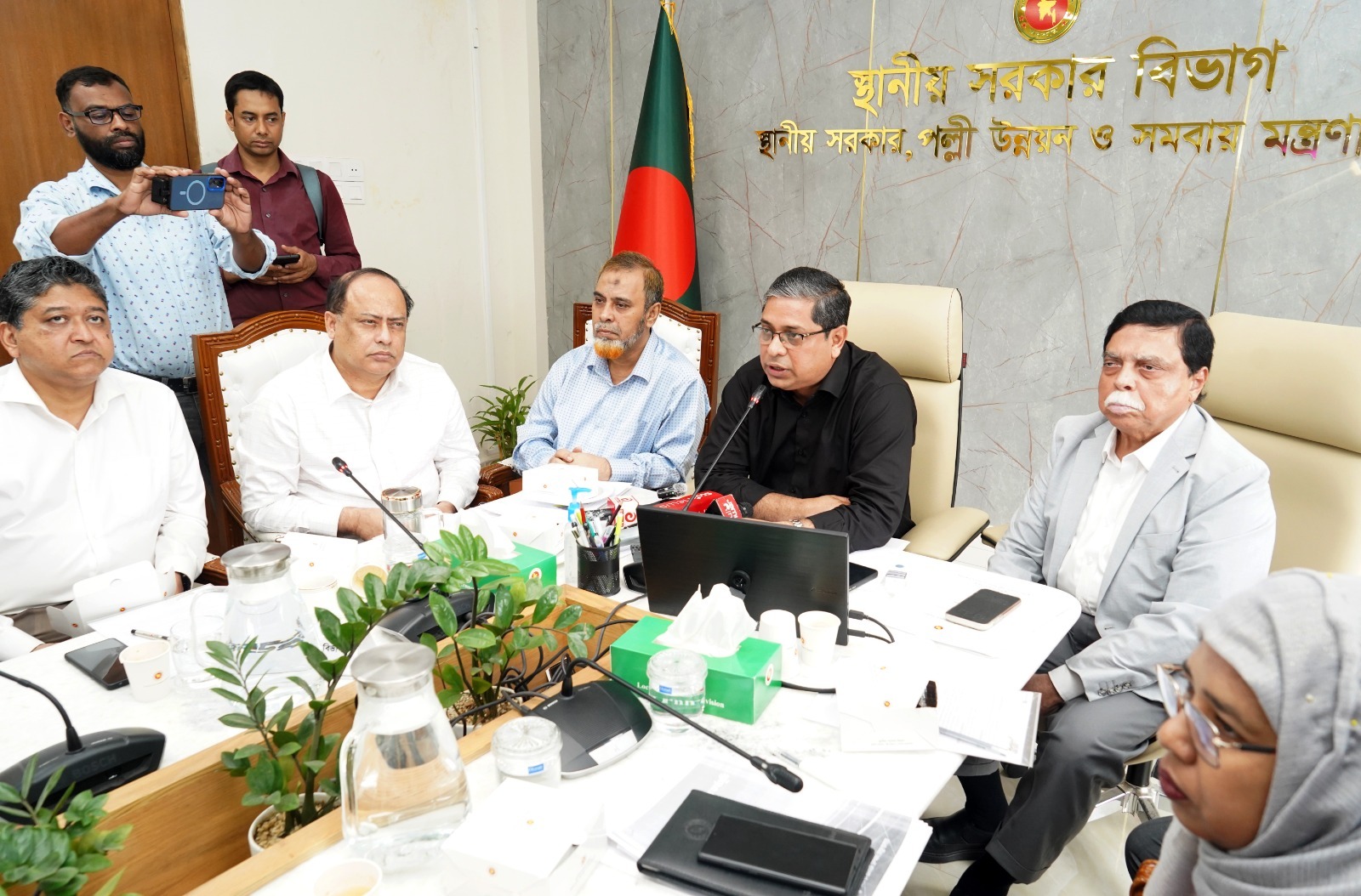 স্থানীয় সরকারের সব দপ্তরে বসবে সৌর প্যানেল