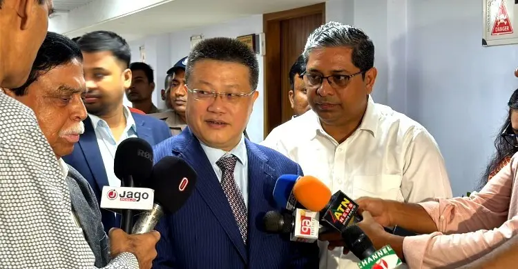 সৌরবিদ্যুতে গুরুত্ব দিয়ে জ্বালানি সংকট লাঘবে বাংলাদেশকে সাহায্যের প্রস্তাব চীনের