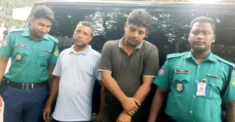 হাটহাজারীতে বিআরটিএ অফিসে অভিযান: দালালদের কারাদণ্ড ও রাজস্ব আদায়