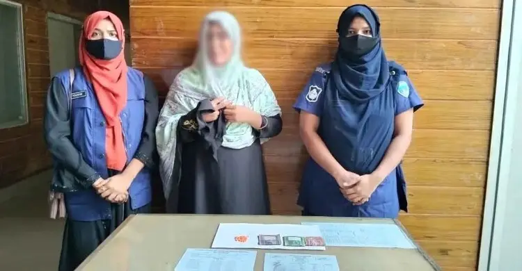 আনোয়ারায় ইয়াবা ও নগদ টাকাসহ ডাকাত সর্দারের স্ত্রী গ্রেফতার