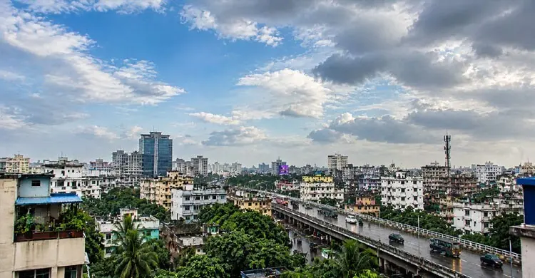 সন্ধ্যা পর্যন্ত ঢাকায় বজ্রবৃষ্টির সম্ভাবনা, তাপমাত্রা কমতে পারে