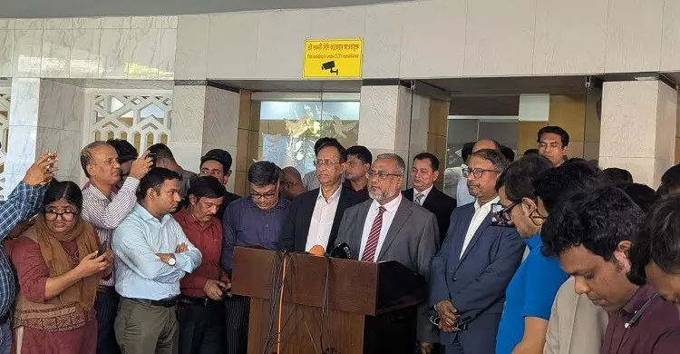 চাপ নেই, আছে মানুষের আস্থা: দুদক প্রধানের প্রথম দিনের বার্তা