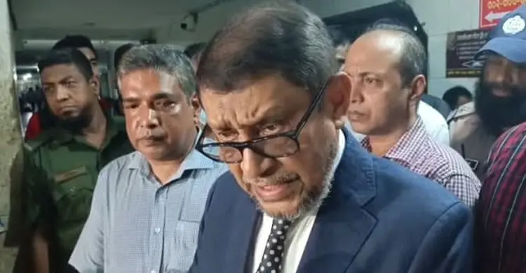 কুষ্টিয়ার জোড়া লাগা শিশুদের চিকিৎসার দায়িত্ব নিলেন স্বাস্থ্যমন্ত্রী