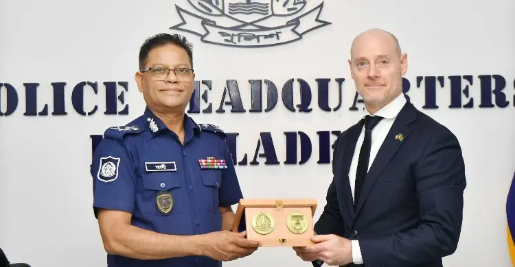 এফবিআই প্রতিনিধি দলের সঙ্গে আইজিপির বৈঠক, সাইবার নিরাপত্তায় জোর