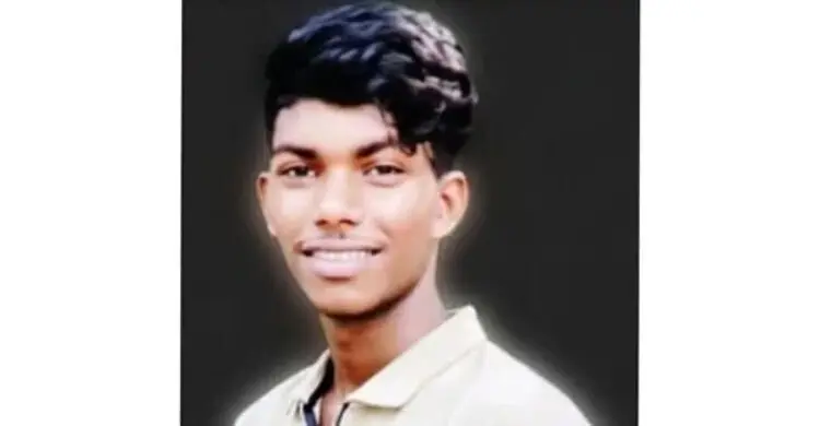 প্রেমিকার সাথে ভিডিও কলে কথা বলার সময়ই হাটহাজারীতে যুবকের আত্মহত্যা
