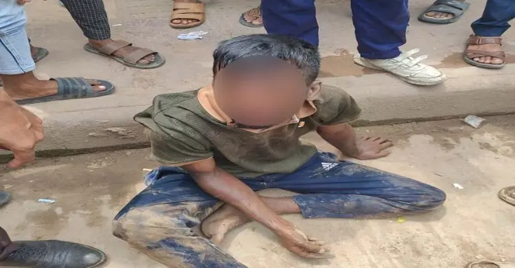 কমলাপুরে নারীর দুল গিলে ফেলার চেষ্টা, ট্রাফিক পুলিশের হাতে আটক