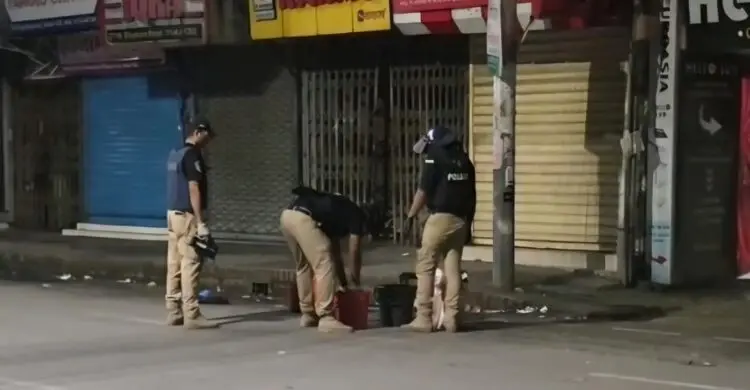 এলিফ্যান্ট রোডে শপিং ব্যাগে ককটেল সদৃশ বস্তু, আতঙ্ক