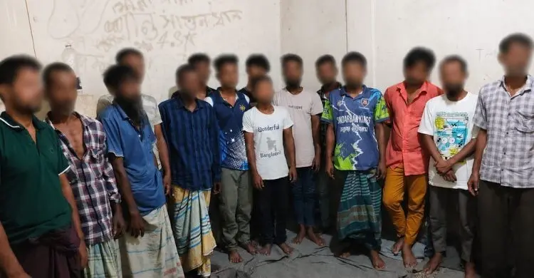 মুগদা ও খিলক্ষেতে পুলিশের অভিযানে বিভিন্ন মামলার ২৫ আসামি গ্রেফতার