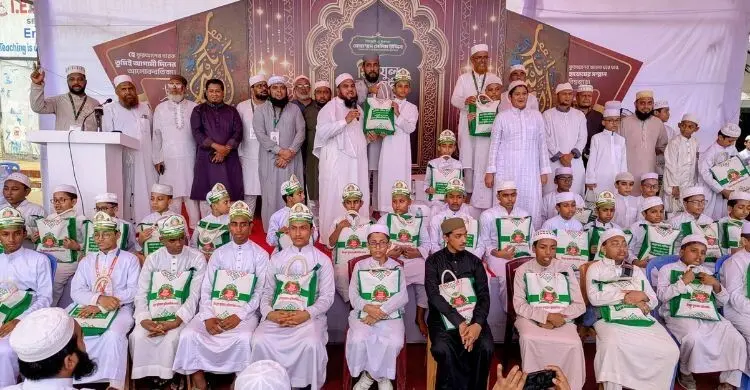 উত্তরায় হাজার হাফেজের অংশগ্রহণে বর্ণাঢ্য হিফজুল কোরআন প্রতিযোগিতা