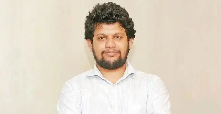 নিজের মব না থাকলে মার খাবেন: মাহফুজ আলমের হুঁশিয়ারি
