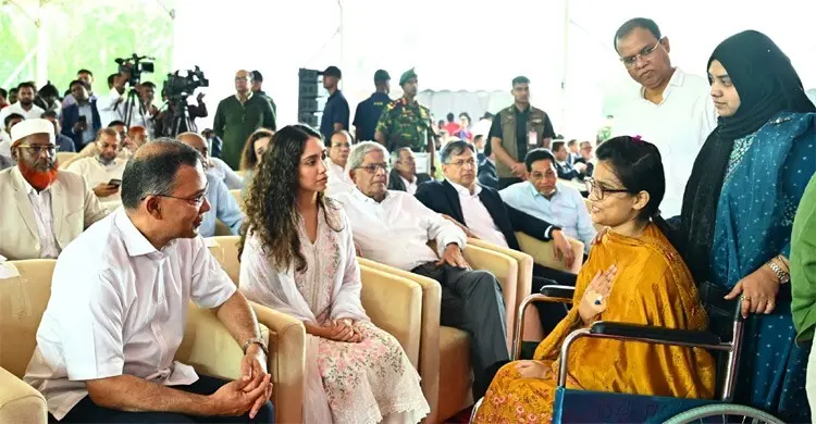 জুলাই গণঅভ্যুত্থানে আহত মিতুর পাশে দাঁড়ালেন প্রধানমন্ত্রী তারেক রহমান