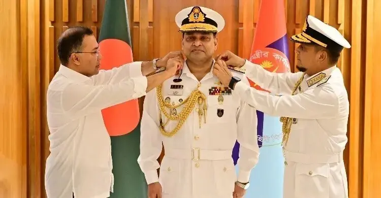 সর্বোচ্চ পদমর্যাদায় পদোন্নতি পেলেন নৌবাহিনী প্রধান খোন্দকার মিসবাহ