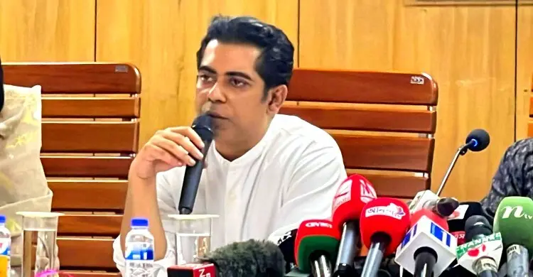 সংবেদনশীল সময়ে বাংলাদেশ, আমলাতন্ত্র নিয়ে কথা বললেন তথ্যমন্ত্রী