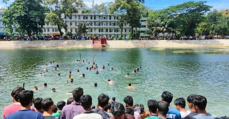 শিক্ষার্থীদের মৃত্যুতে চুয়েটে সব পুকুরে পানিতে নামা নিষিদ্ধ