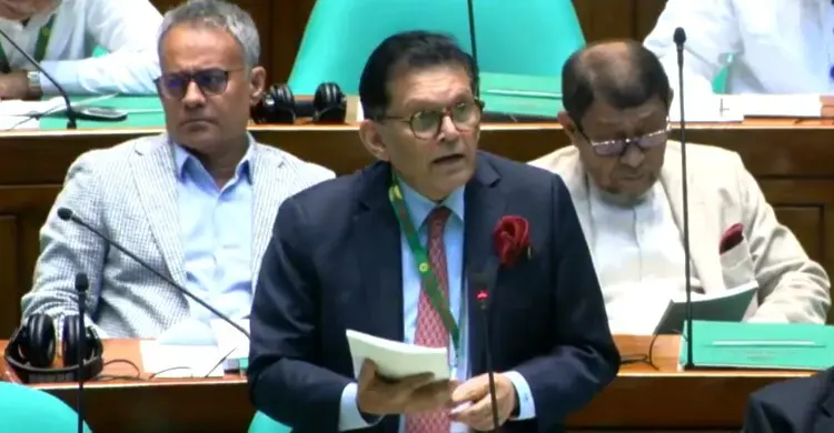 আর কারও কাছে মাথানত নয়: নতজানু পররাষ্ট্রনীতির অবসান ঘটালো বাংলাদেশ