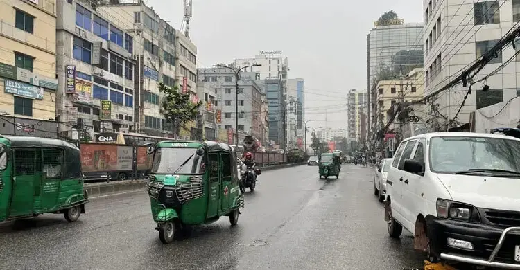 সকালের বৃষ্টিতে ঢাকার বাতাসের মান সহনীয় পর্যায়ে