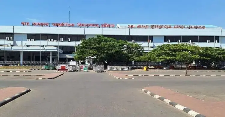 শাহ আমানতে ৪২৭ গ্রাম সোনাসহ ভারতীয় নাগরিক আটক