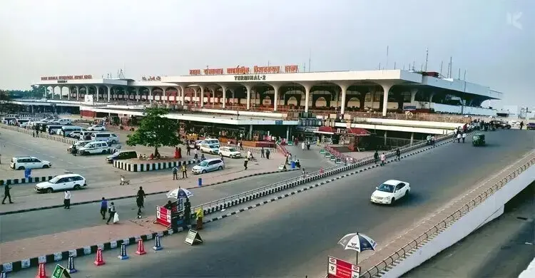 শাহজালাল বিমানবন্দরে ভবঘুরেদের উৎপাত রোধে অভিযান, আটক ৪০