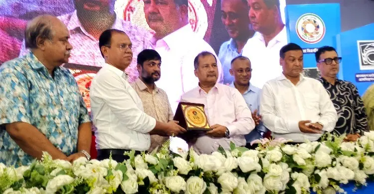 সংসদের পরিবর্তে রাজপথে বিভ্রান্তি ছড়ানোর অপচেষ্টা চলছে