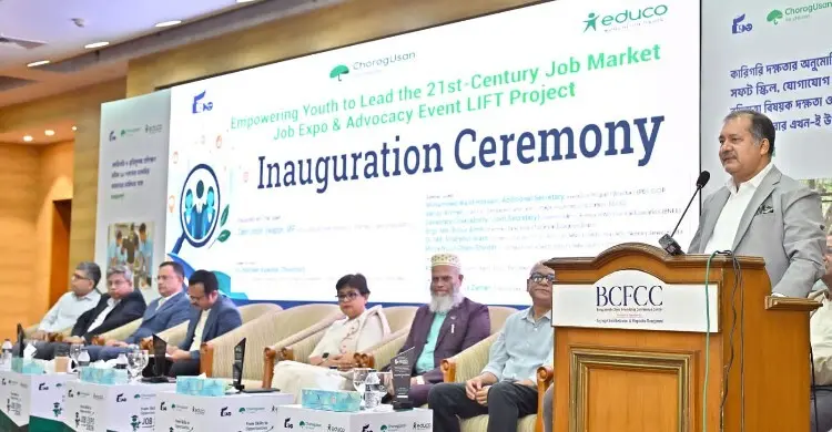 চাকরির চেয়েও বড় জাতীয় স্বার্থ, বললেন তথ্যমন্ত্রী জহির উদ্দিন