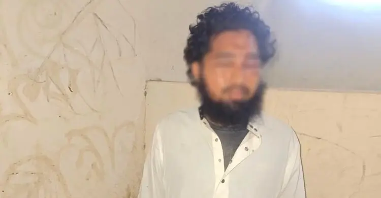 ছাত্রকে এক বছর ধরে বলাৎকারের অভিযোগ, ফতুল্লায় গ্রেফতার মাদরাসা শিক্ষক