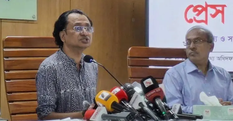 সাংবাদিকদের বিরুদ্ধে ব্যবস্থায় আইনি ভিত্তি অপরিহার্য: ডা. জাহেদ