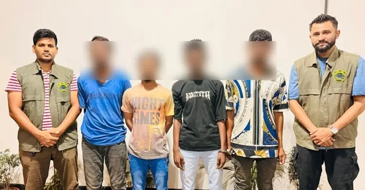 যাত্রাবাড়ীর শনির আখড়ায় সিটিটিসির অভিযানে চার ছিনতাইকারী গ্রেপ্তার