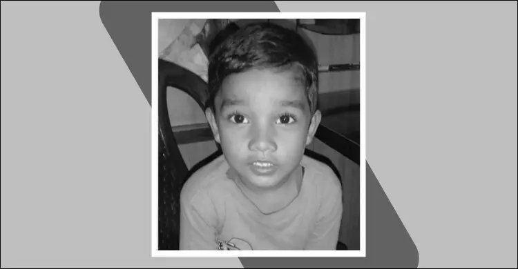 বাবার চালিত ট্রাক্টরের নিচে চাপা: ফটিকছড়িতে ৮ বছরের শিশুর মৃত্যু