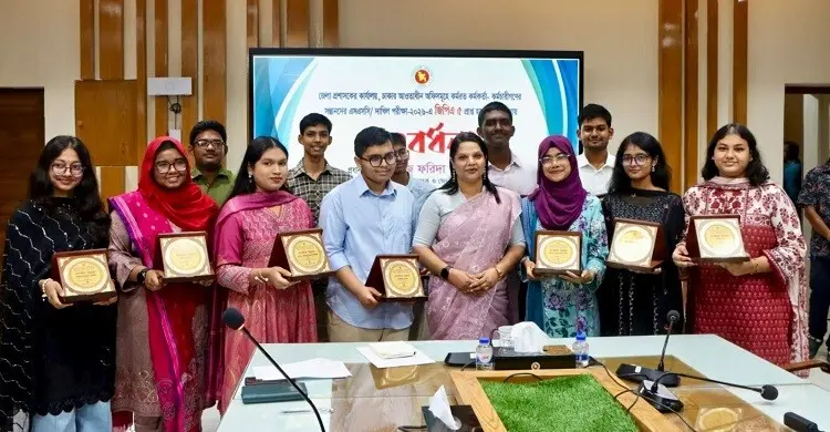 চাকরি নয়, কর্মসংস্থান তৈরির ডাক; বিশ্ববাজারে ‘মেড ইন বাংলাদেশ’