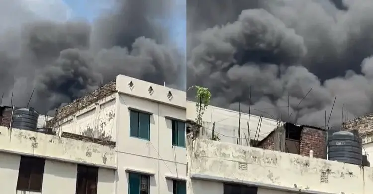মহাখালীর ব্রিটিশ টোব্যাকো ভবনে আগুন, ঘটনাস্থলে ৩ ইউনিট ফায়ার সার্ভিস