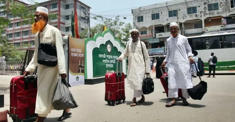 লিখিত অনুমতিতেই এজেন্সি বদলের সুযোগ, হজযাত্রীদের জন্য মাত্র ৫ দিন