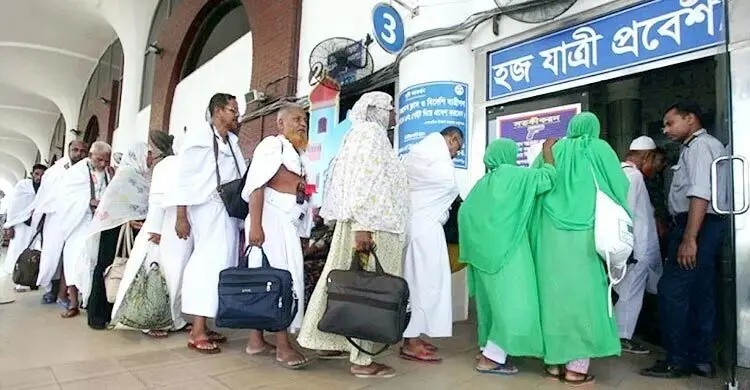 ২০২৭ সালের হজে বাংলাদেশের কোটা ৭৮ হাজার ৫০০, নিবন্ধনে বাকি মাত্র ১৪ দিন
