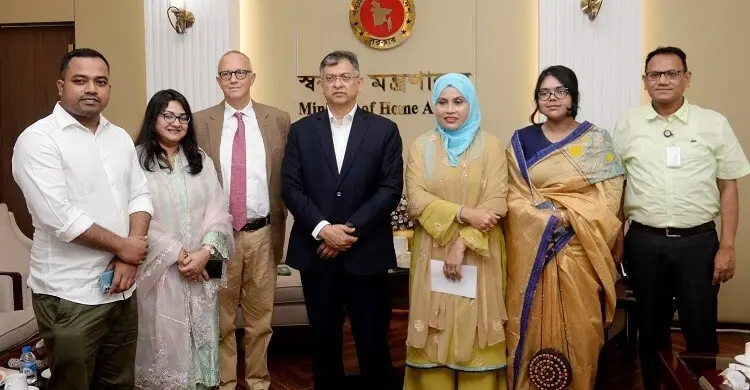 বাক-স্বাধীনতায় বিশ্বাসী সরকার, চরিত্রহনন মেনে নেবে না: স্বরাষ্ট্রমন্ত্রী