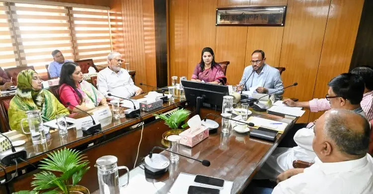 মাদক নিয়ন্ত্রণে না এলে সমাজ ভেঙে পড়বে: কারবারিদের তালিকার নির্দেশ