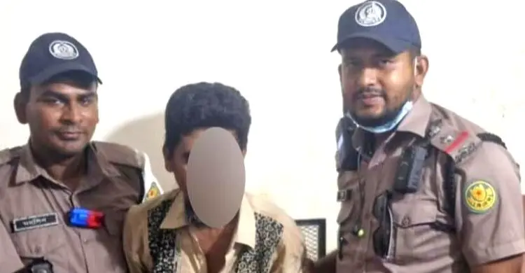 যাত্রাবাড়ীতে সোনার চেইন ছিনতাইয়ের সময় হাতেনাতে ছিনতাইকারী গ্রেপ্তার