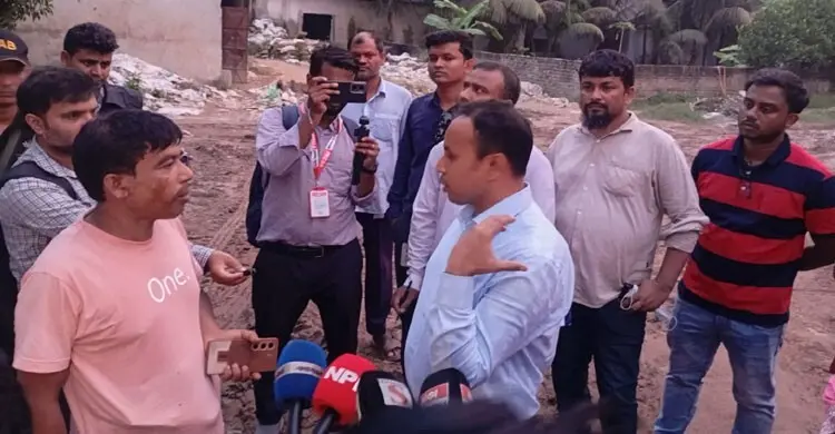 কেরানীগঞ্জে নকল সার-কীটনাশক তৈরির দায়ে কারাদণ্ড, জব্দ বিপুল মালামাল